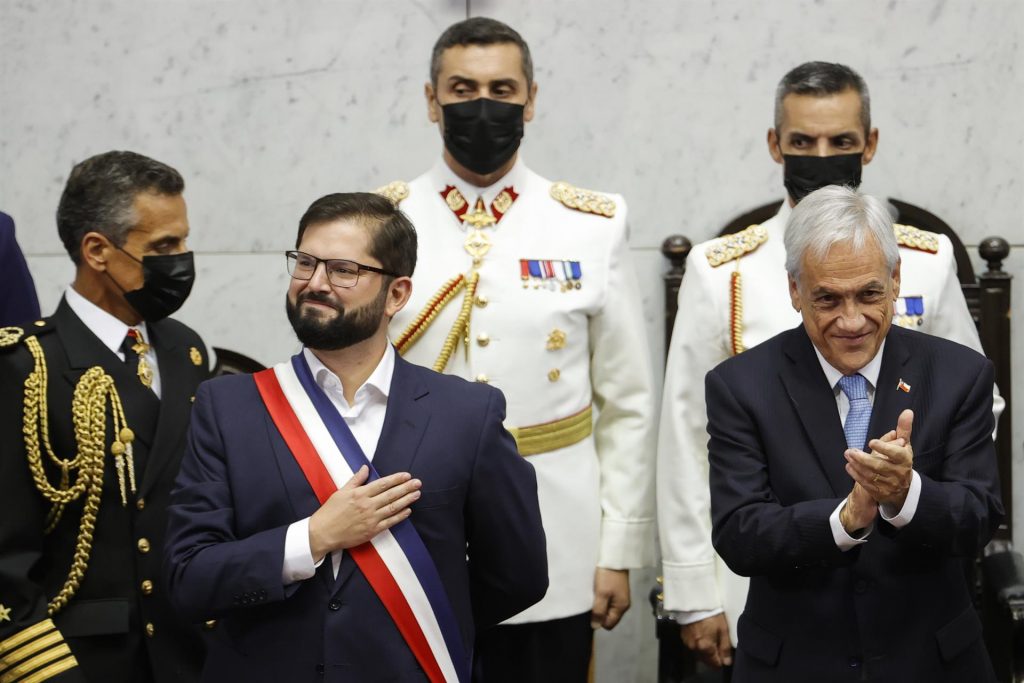 Gabriel Boric asumió como presidente de Chile con la propuesta de un cambio "profundo"