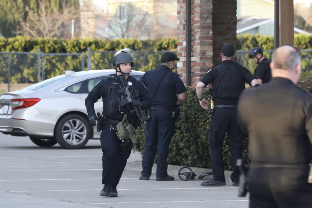 Hombre mató a sus 3 hijas y a un miembro de una iglesia de Sacramento antes de suicidarse