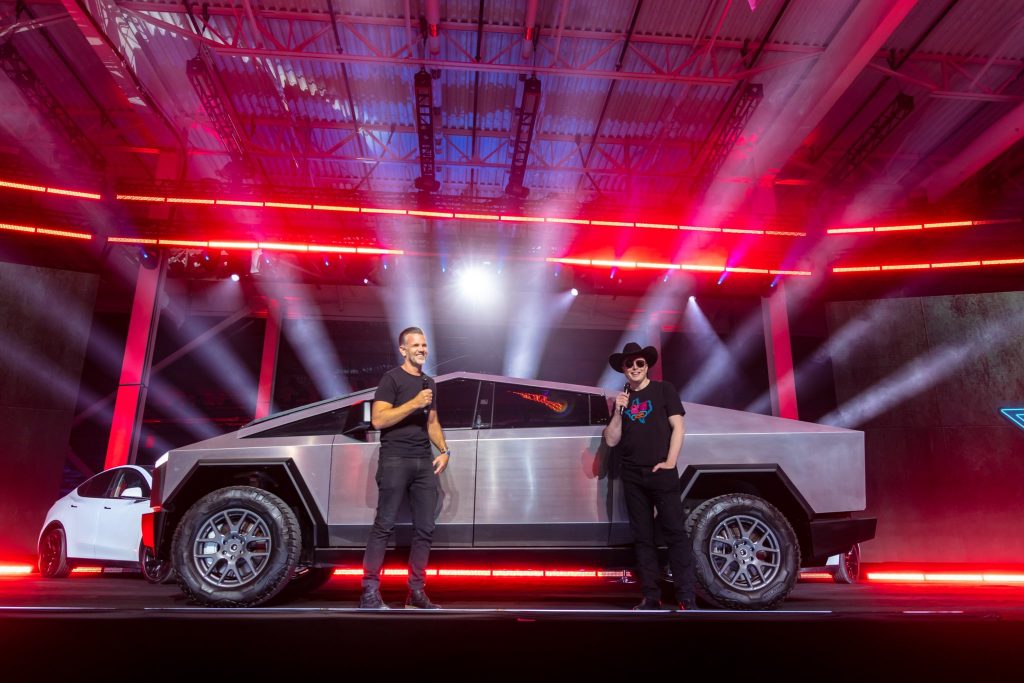 Elon Musk propone un Twitter Blue más barato y pagos en dogecoin