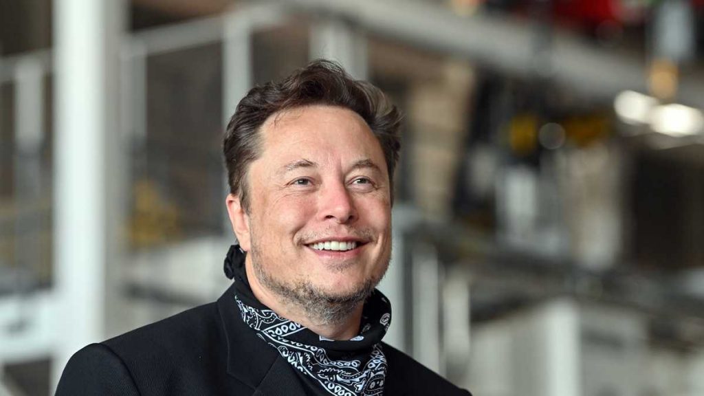 Forbes sitúa a Musk en la cabecera de los más ricos del planeta en 2022