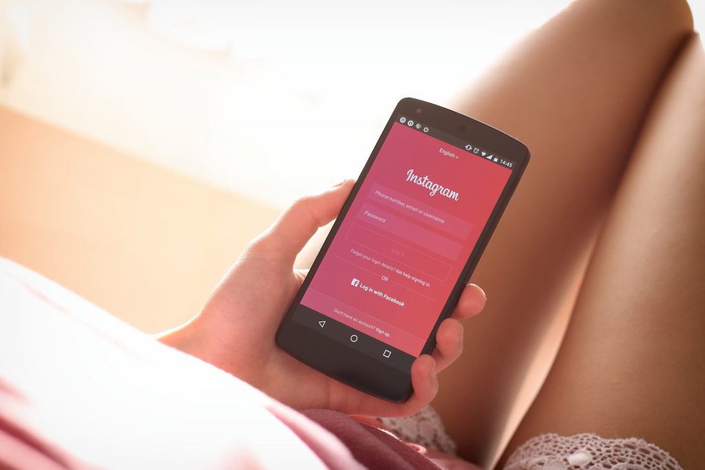Instagram planea introducir una opción para responder a mensajes directos directamente desde el 'feed'