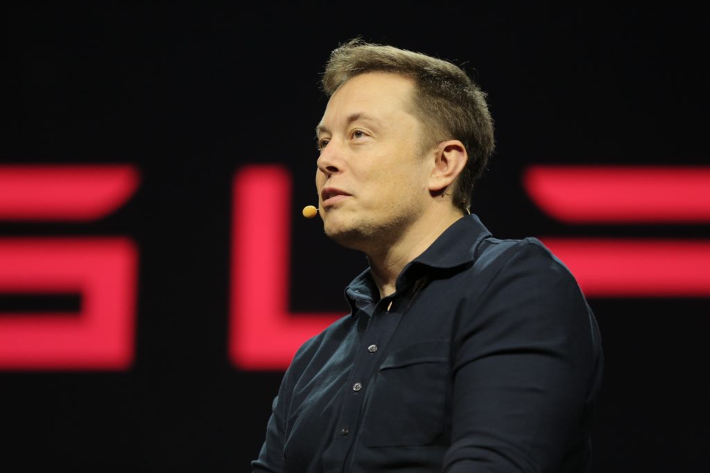 Musk gana la demanda por la compra de SolarCity por Tesla