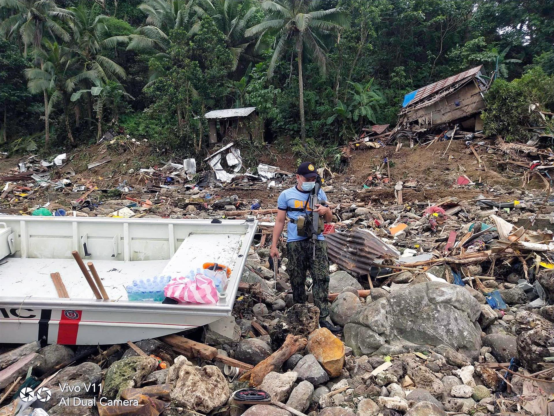 Las autoridades filipinas elevan a 167 los muertos por la tormenta Megi