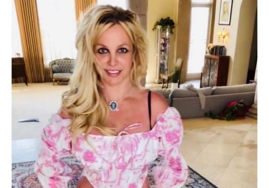 Britney Spears anuncia que está embarazada