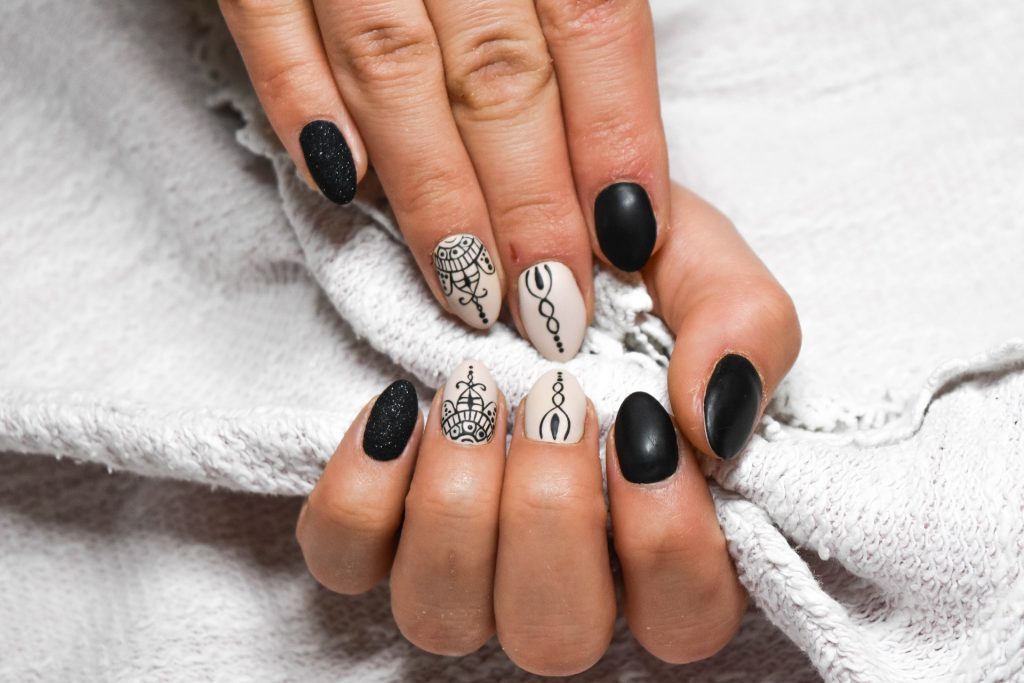 Uñas de gel: 5 “secretos” de la manicura del momento