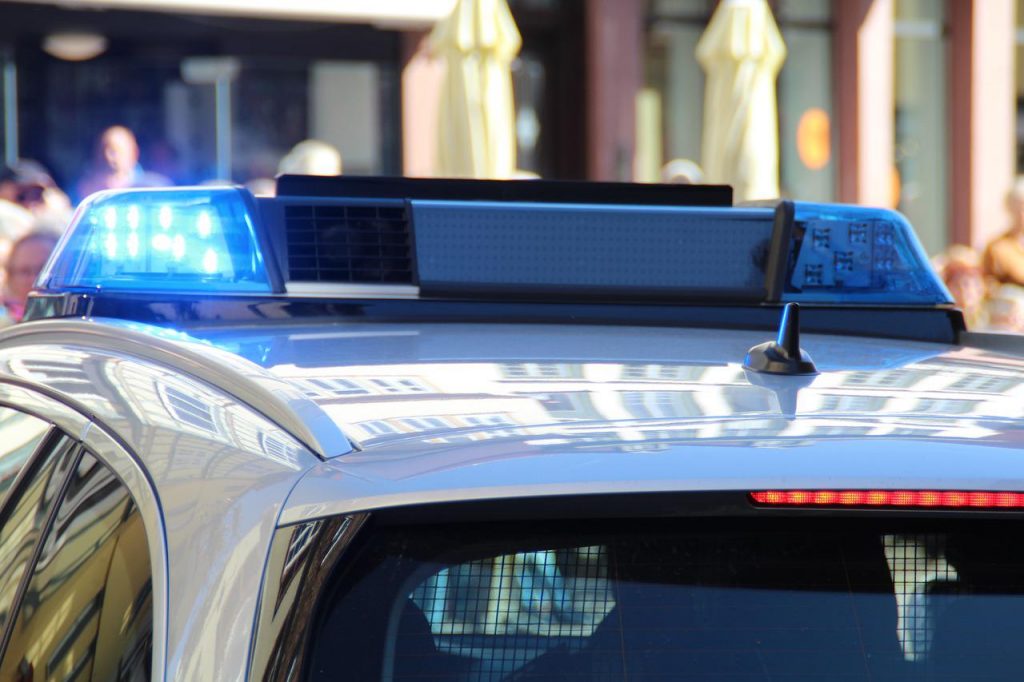 Trabajador de hospicio es arrestado por agresión sexual a una anciana de 90 años con demencia