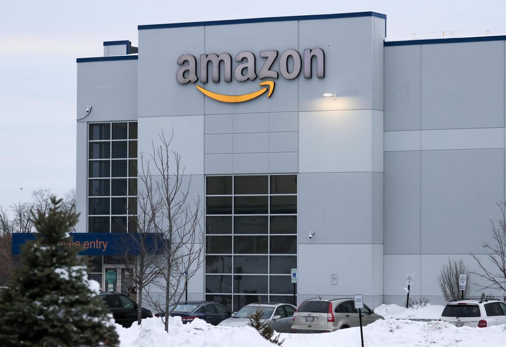 Amazon cobrará recargo del 5 % a sus vendedores por la inflación en EEUU