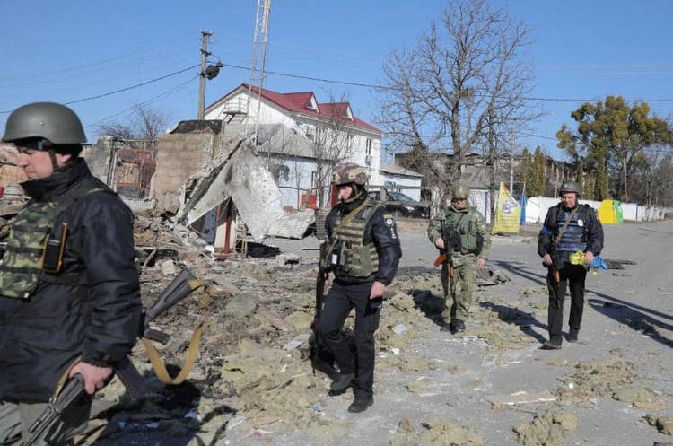 Autoridades informan que localizaron más de 130 civiles asesinados en Makarov, cerca de Kiev
