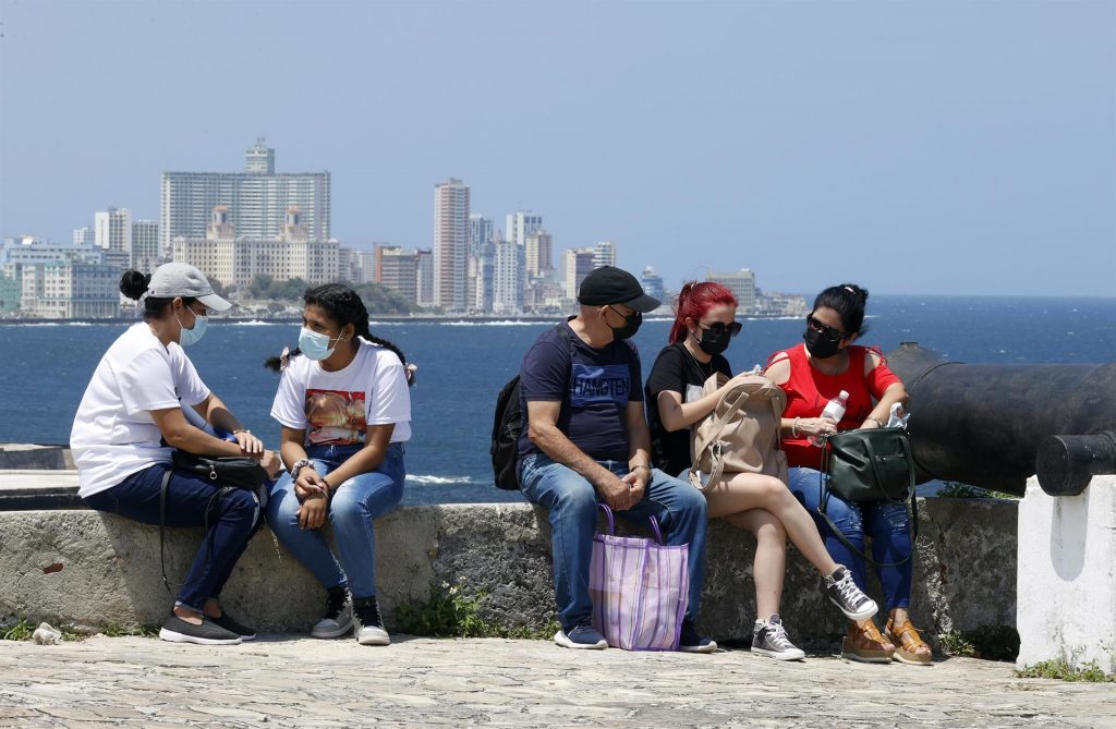 Aceptar a deportados a cambio de visados: la nueva oferta de EEUU al régimen de Cuba