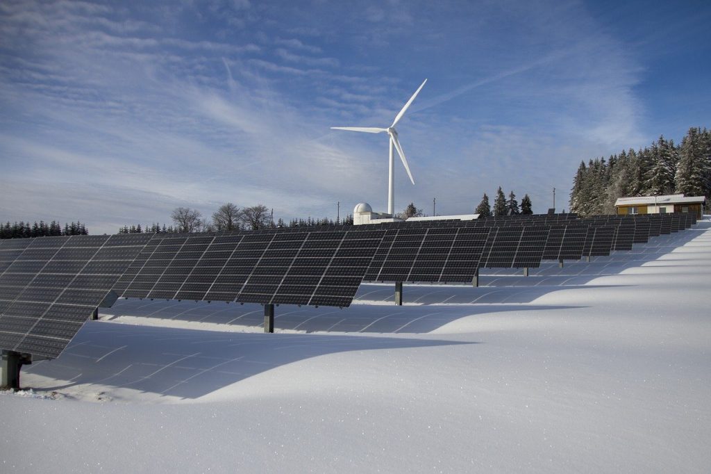 UE y EEUU advierten sobre necesidad de acelerar energías limpias tras guerra en Ucrania