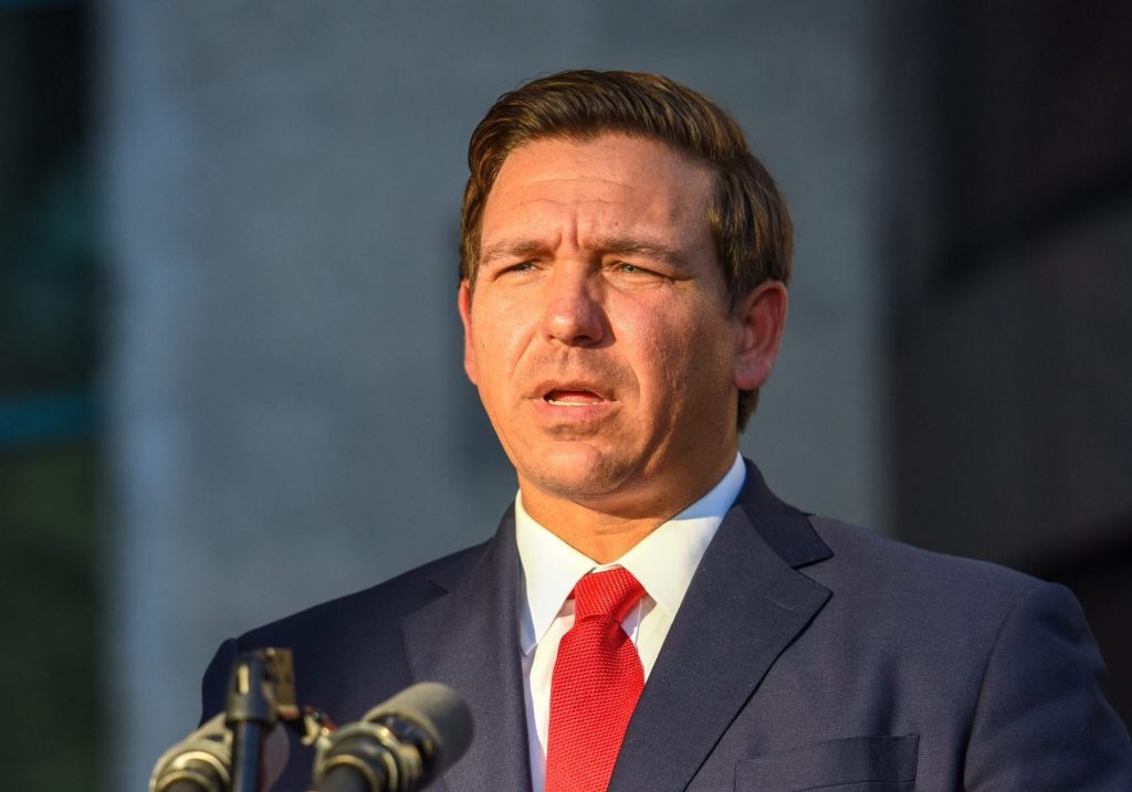 Florida tiene nuevo mapa electoral diseñado por el gobernador