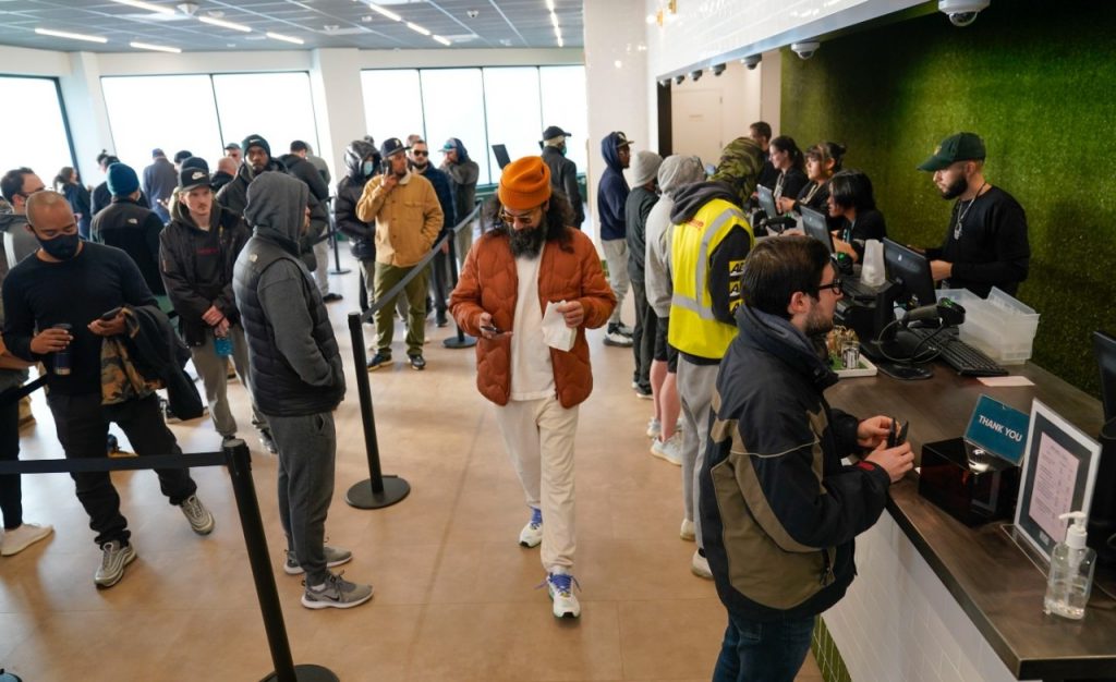 Nueva Jersey inició venta legal de marihuana con fines recreativos