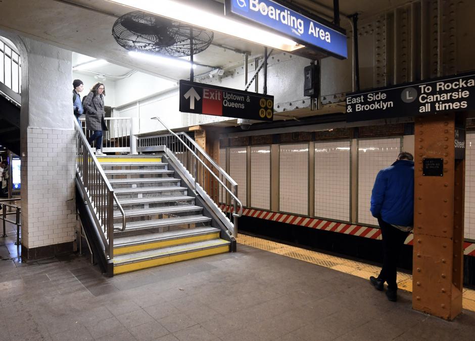 Mueren 2 personas atropelladas por un vagón del metro en Nueva York