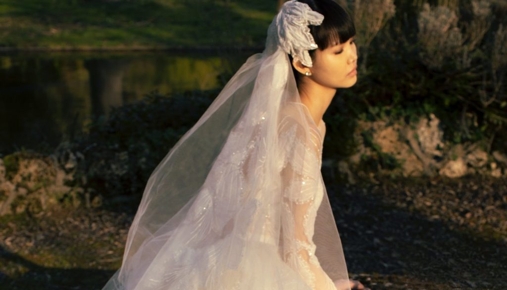 Las novias florales y etéreas de Elie Saab