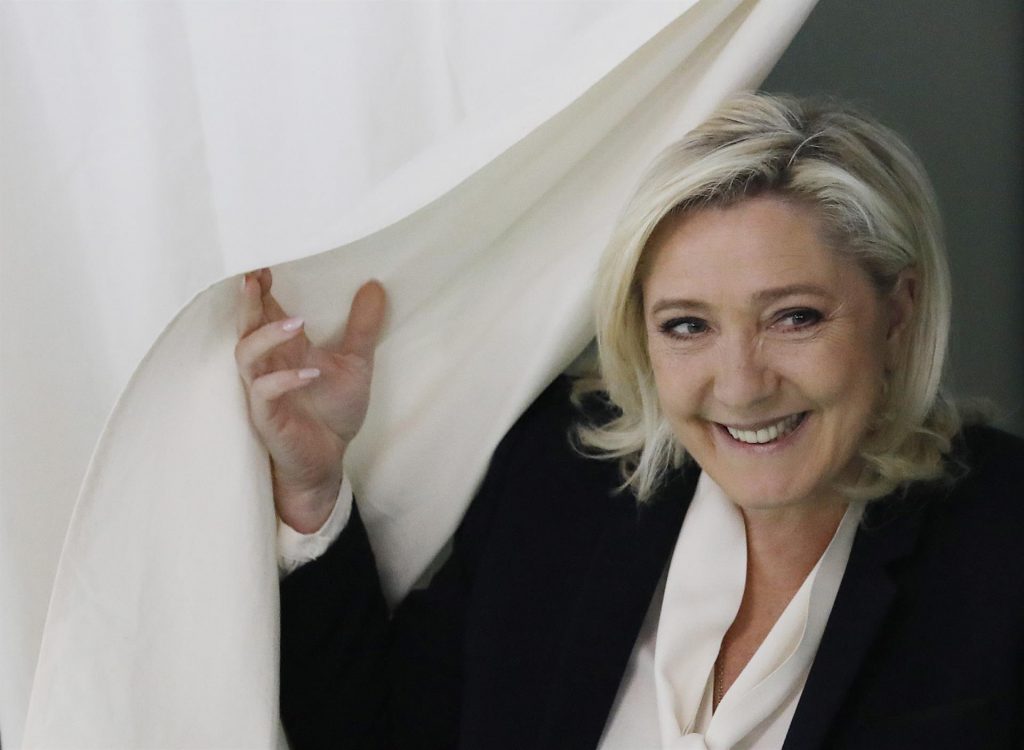Se hunde la participación en las elecciones de Francia hasta el 63,23 %