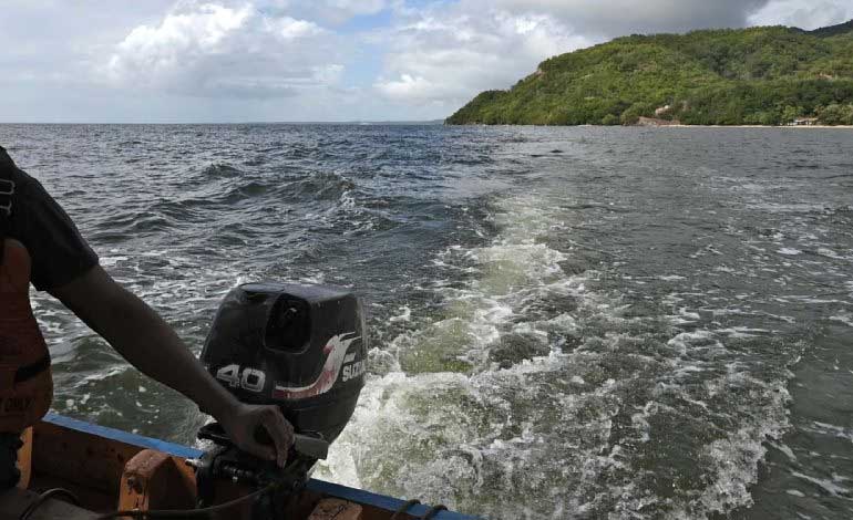 Buscan a 5 pescadores cuyo barco se hundió en aguas de Trinidad y Tobago