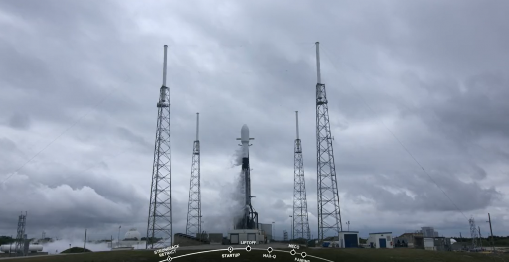 SpaceX envía al espacio a 40 pequeños satélites en un nuevo viaje compartido