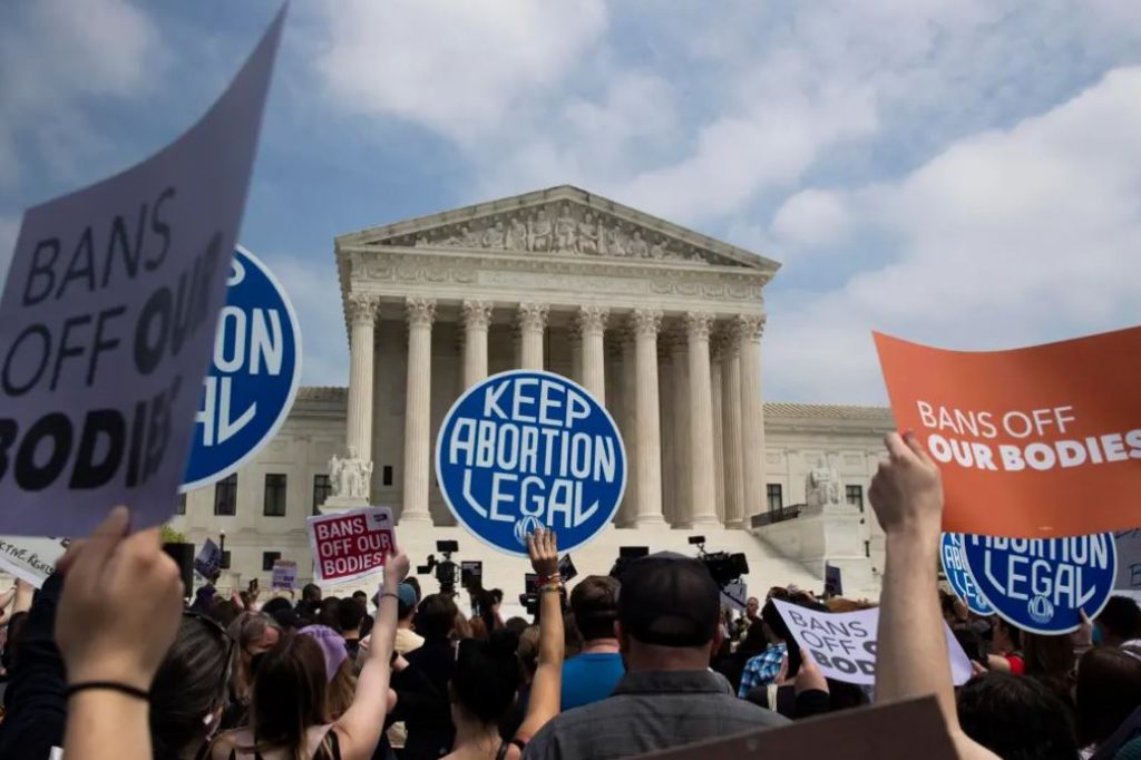 California promete proteger el aborto en su propia Constitución