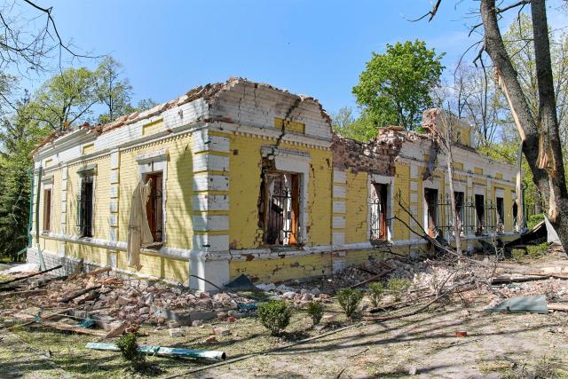 "Imposible" rescatar víctimas de la escuela de Belogorovka, según Ucrania