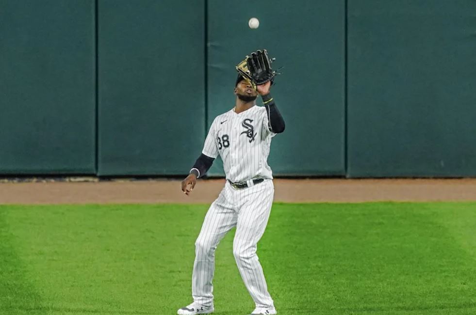 Medias Blancas recuperan al cubano Luis Robert, pero pierden a Tim Anderson