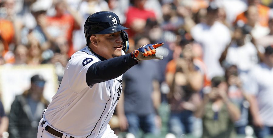 Miguel Cabrera se encarama en el puesto 27 de hits de todos los tiempos