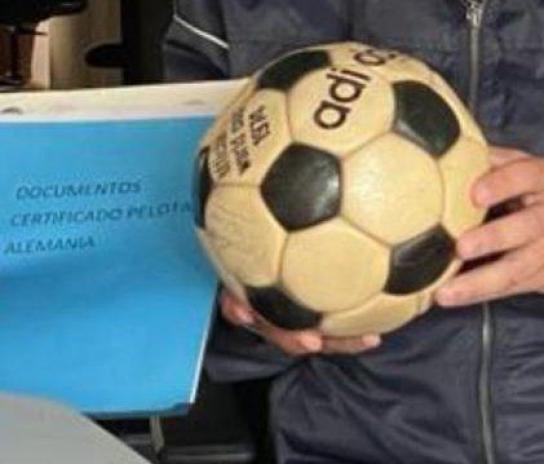 El balón de la final del Mundial 1974 será subastado por un equipo uruguayo