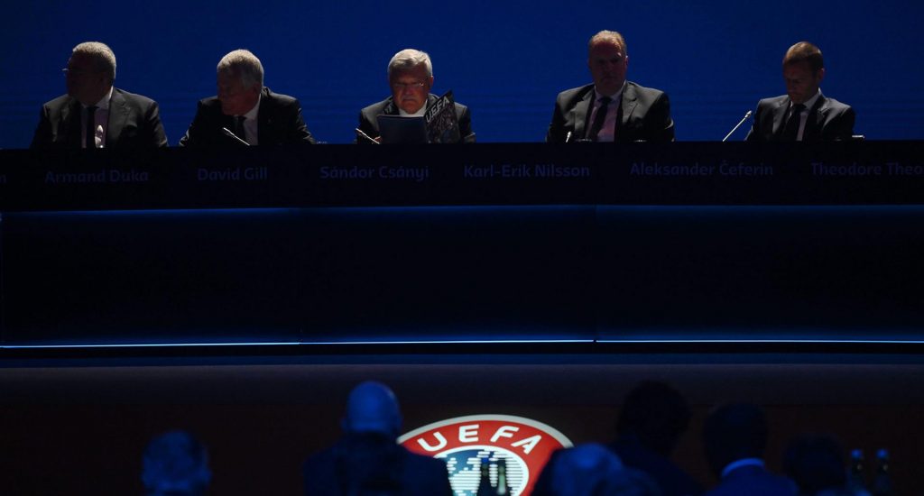 Ni reventa ni ofrecidas por Internet la UEFA vigila el mercado secundario de entradas para las finales europeas