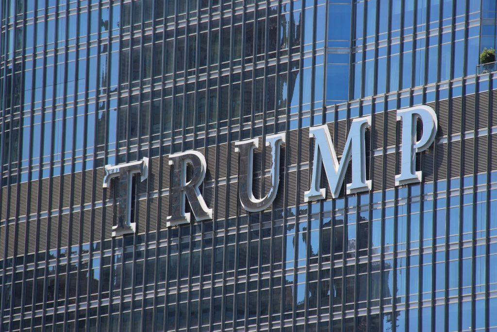 ¿Quién compró el lujoso Trump International Hotel de Washington?