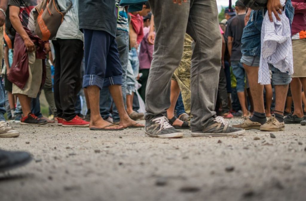 EEUU busca agilizar casos de asilo en la frontera en medio de duda y amenazas