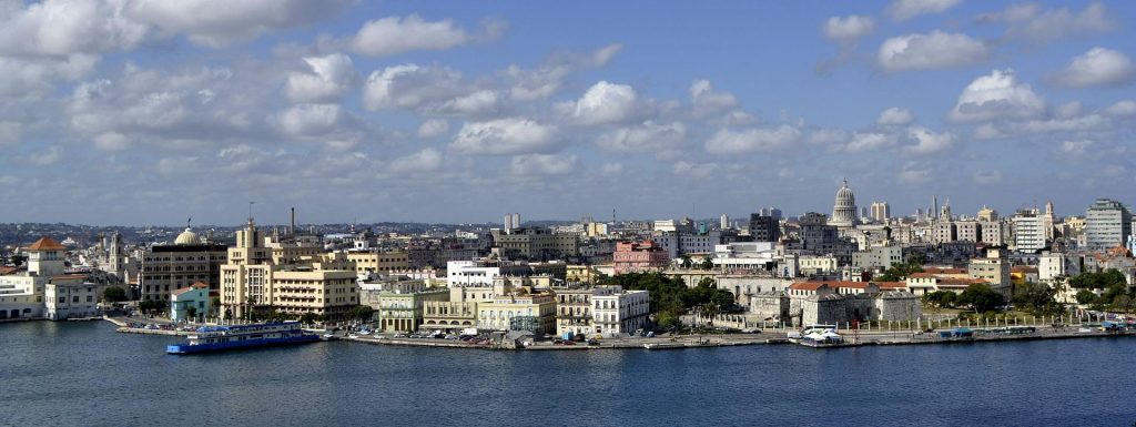 Cuba calificó como "paso limitado en la dirección correcta" las medidas anunciadas por EEUU