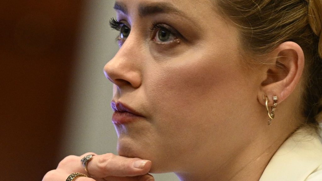Amber Heard sufrió estrés postraumático por abuso de Depp, según psicólogo