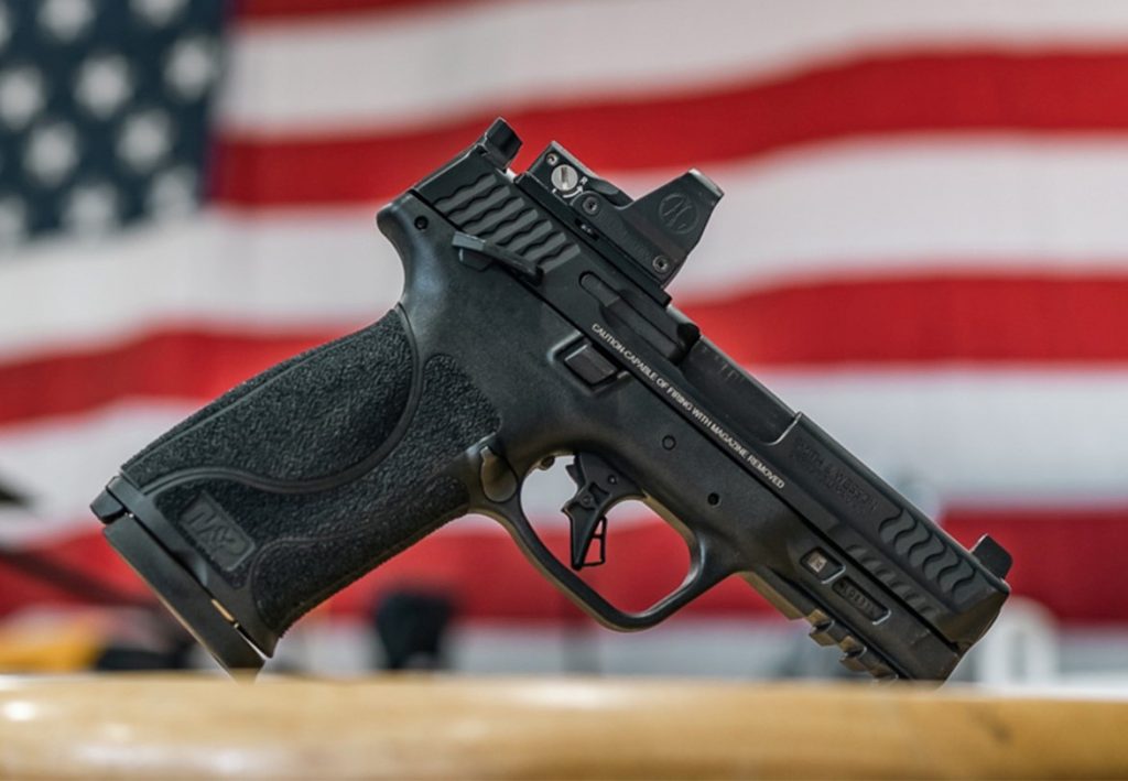 Acciones de los fabricantes de armas en EEUU suben tras el tiroteo en Texas