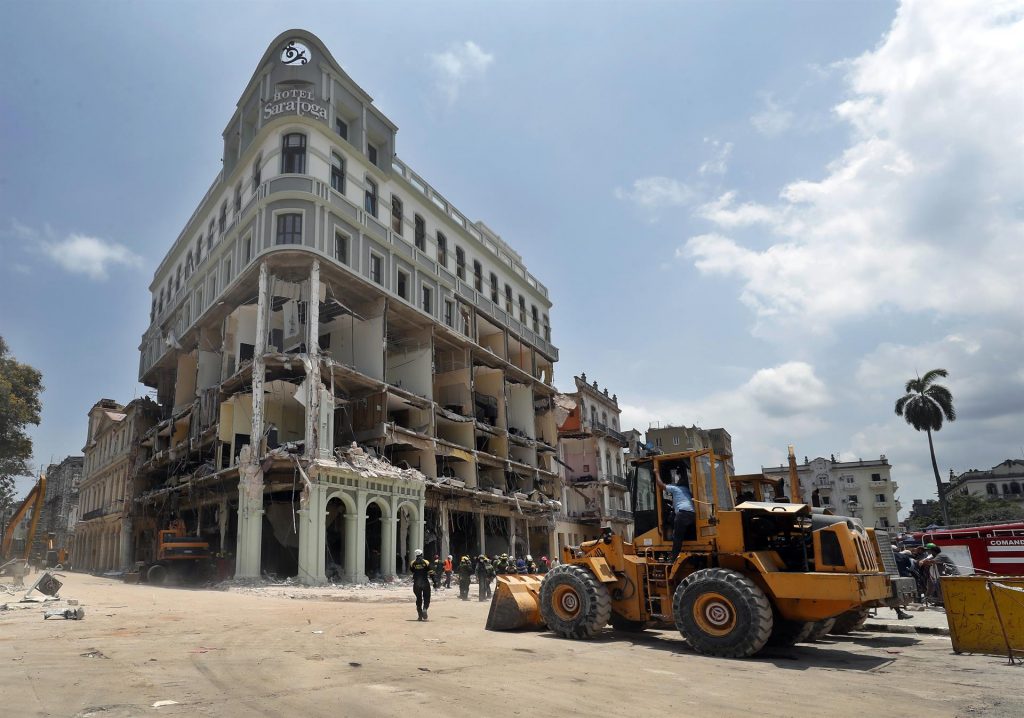 Sube a 40 la cifra de fallecidos por la explosión del hotel Saratoga de La Habana