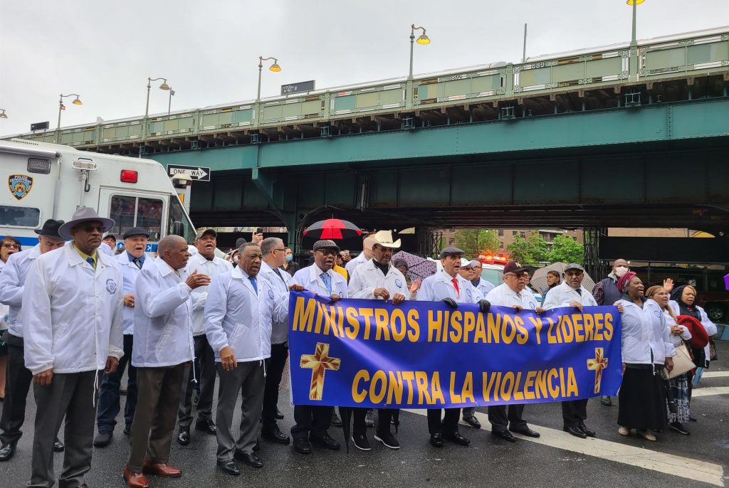 Líderes religiosos protestaron en el Bronx por la inseguridad