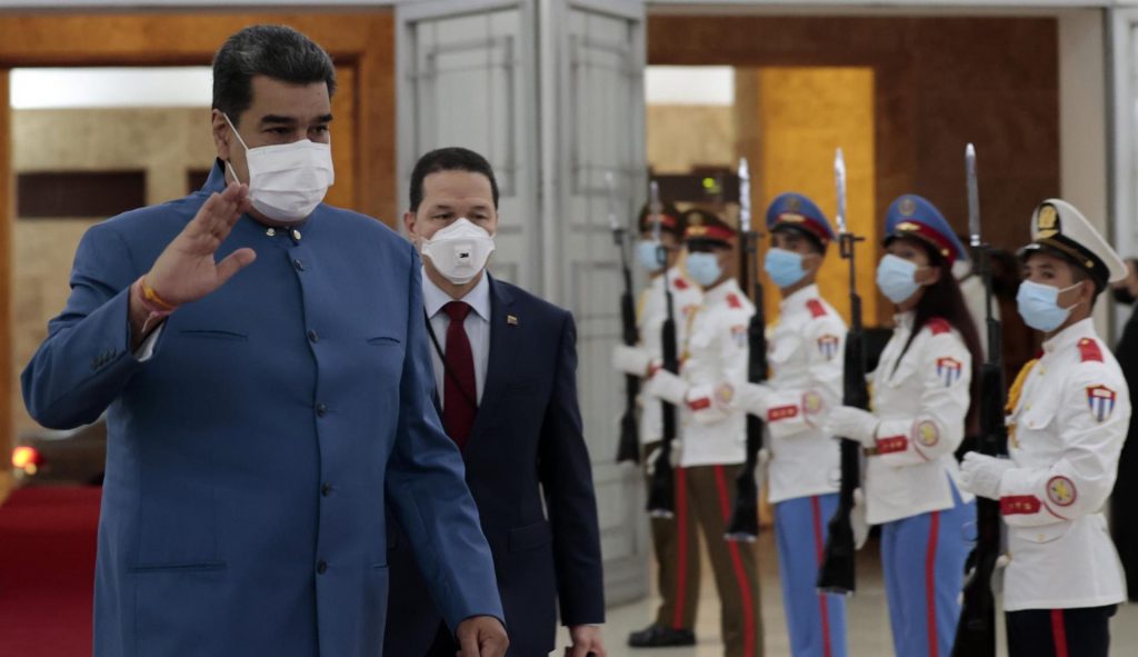 Maduro calificó de errática convocatoria de EEUU a Cumbre de las Américas tras su exclusión
