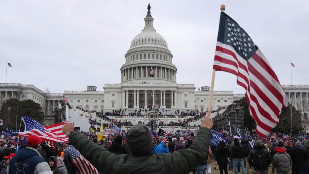 Biden espera que comité pruebe que se "rompió la ley" en asalto al Capitolio
