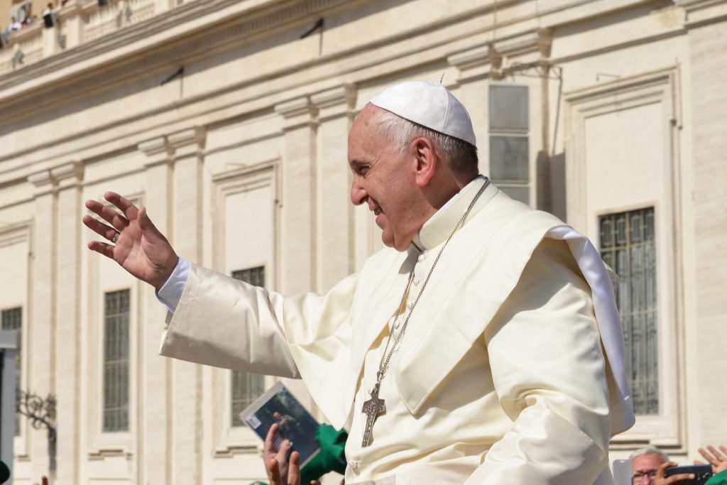 El papa critica la "falta de honestidad" y la "desinformación" en los medios