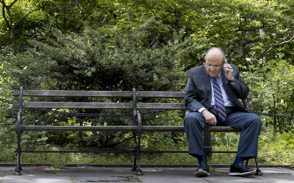 Acusan a Giuliani de estar definitivamente ebrio la noche de las elecciones de 2020