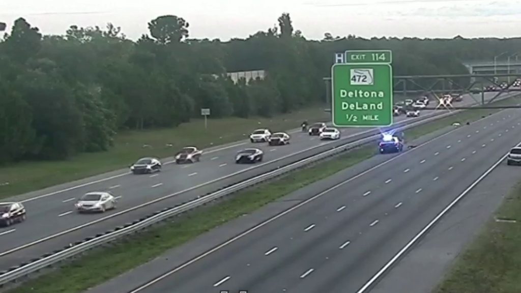 Motociclista murió en un choque que involucró a 4 vehículos en la I-4