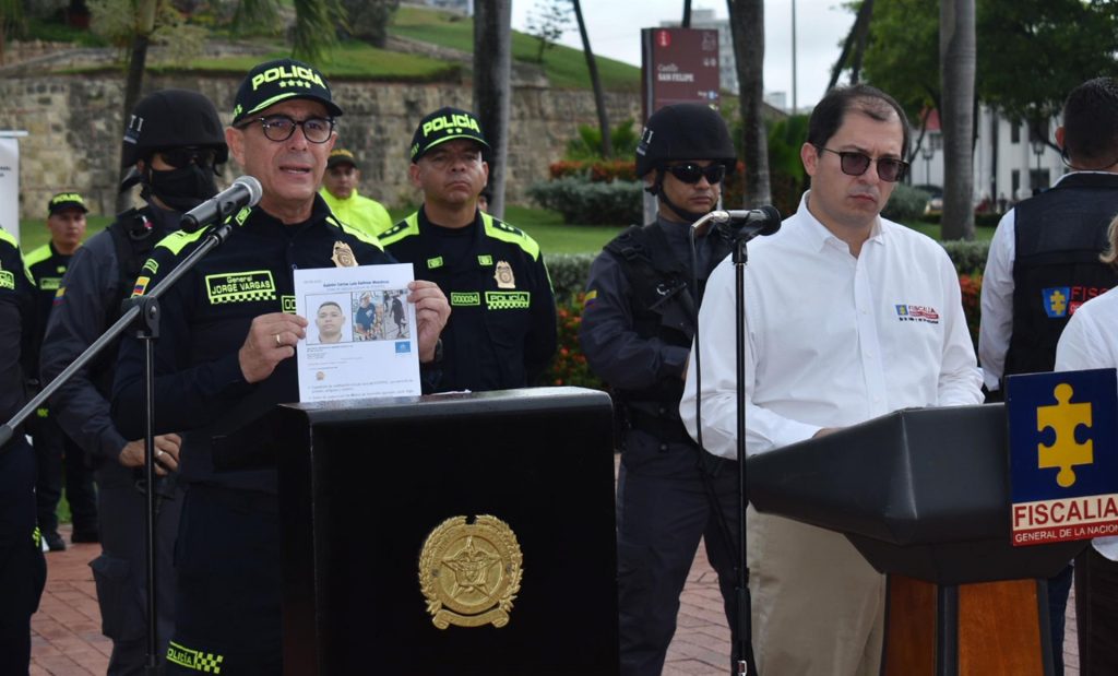 Colombia busca a un implicado en el asesinato de fiscal fugado y ofrece recompensa