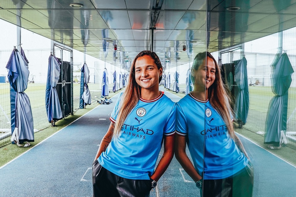 Venezolana Deyna Castellanos fichada por el Manchester City
