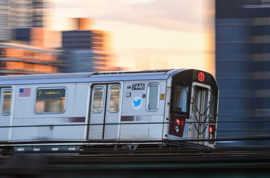 Hombre falleció cuando su pantalón quedó atascado en la puerta de un vagón del metro de Nueva York