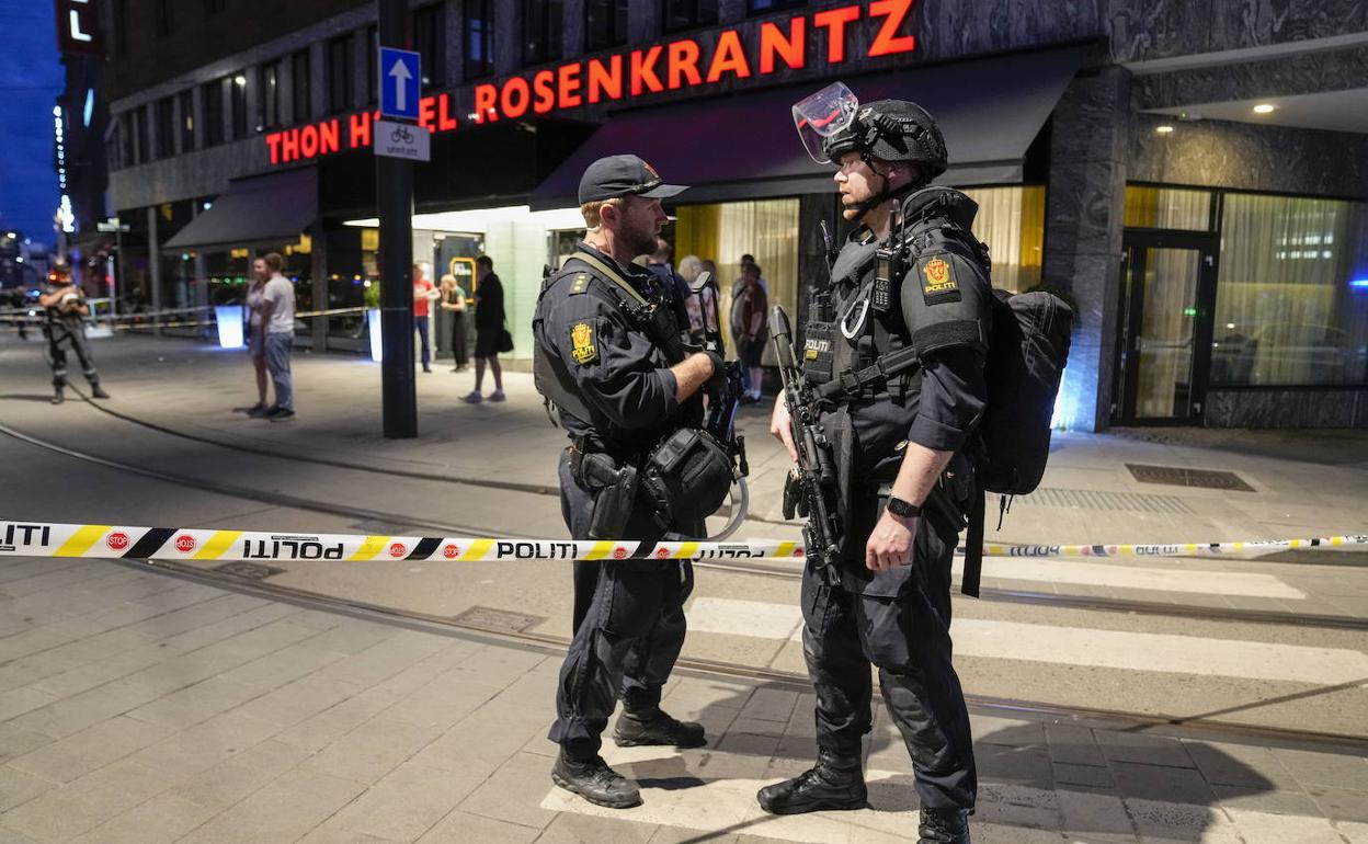 Investigan como terrorismo el tiroteo en Oslo que dejó 2 muertos y 21 heridos