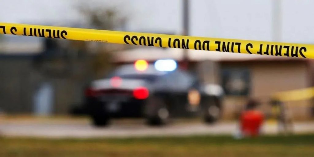 Un niño y 3 adultos murieron en tiroteo en un apartamento en Florida