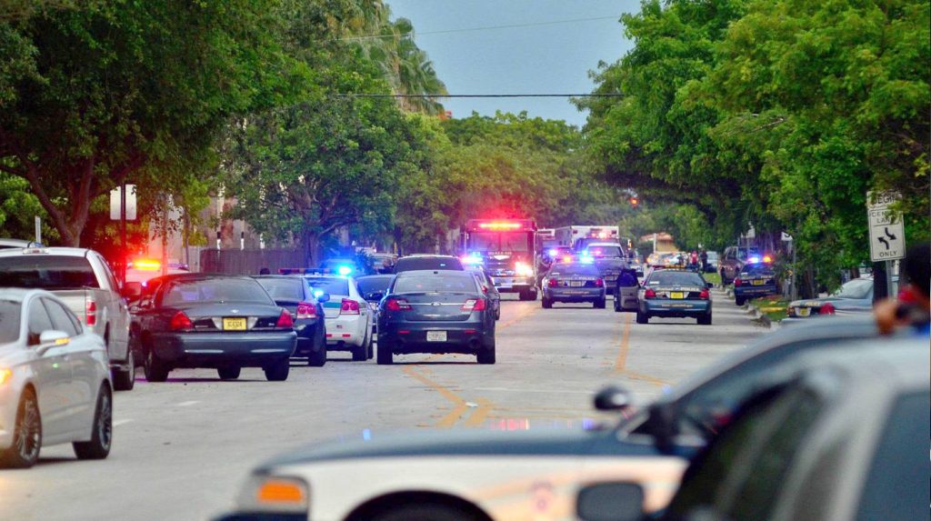 Arrestan a joven de 15 años por amenazas de muerte en un video en Florida