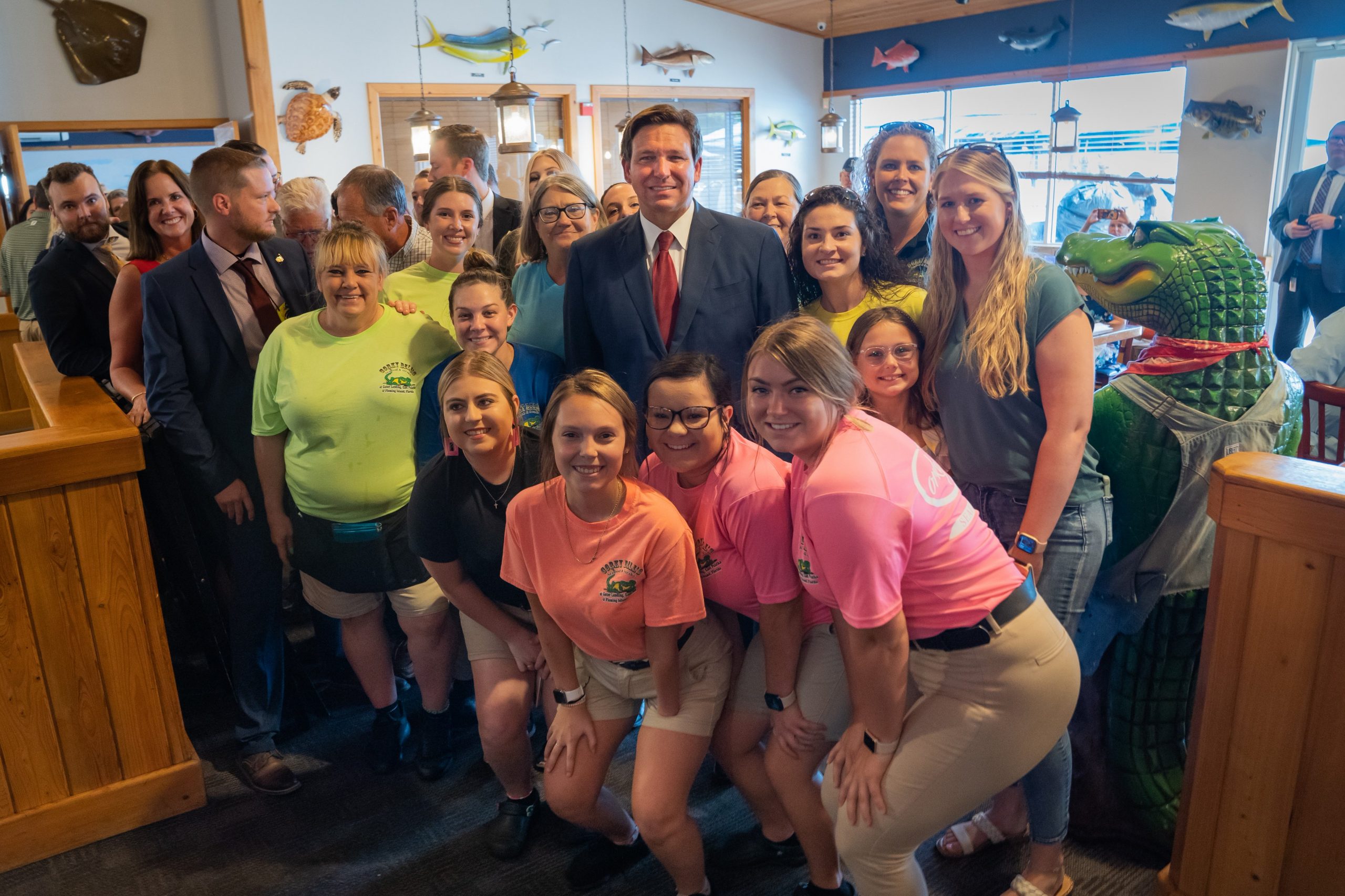 DeSantis irá tras los negocios y empresas que impongan la ideología woke en la economía