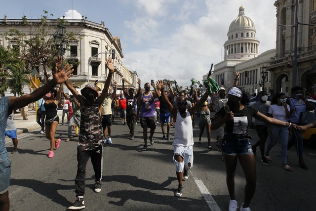 HRW pide condenar la represión contra manifestantes en Cuba a un año de las protestas