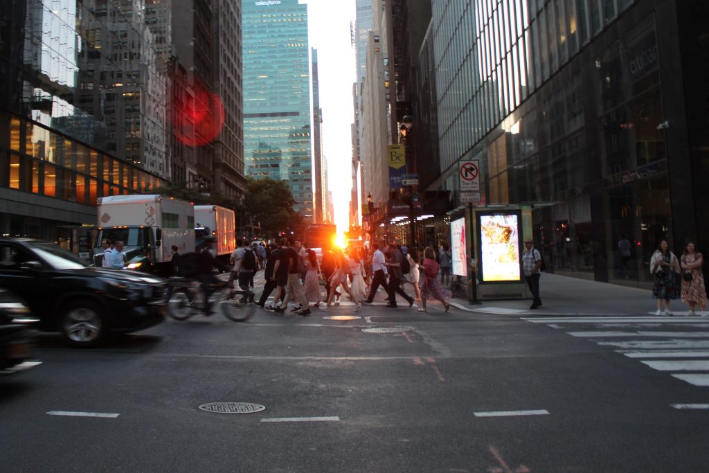 El tráfico de Nueva York se paraliza por el Manhattanhenge
