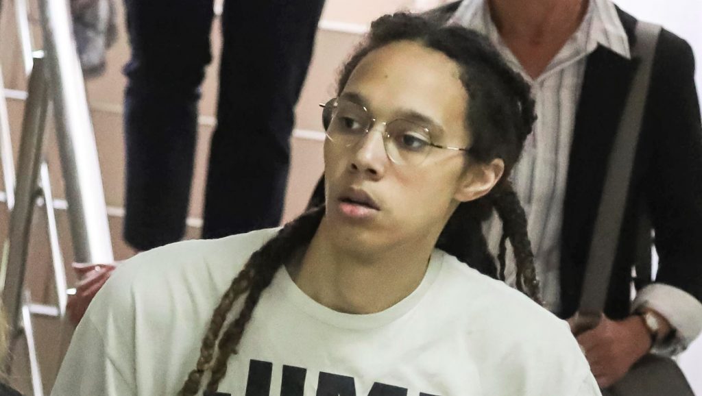 Moscú dice que ruido mediático en torno a baloncestista Griner "no ayuda"