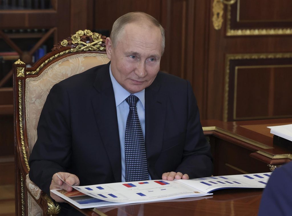 Putin firma ley que castiga llamamientos a actuar contra seguridad de Rusia